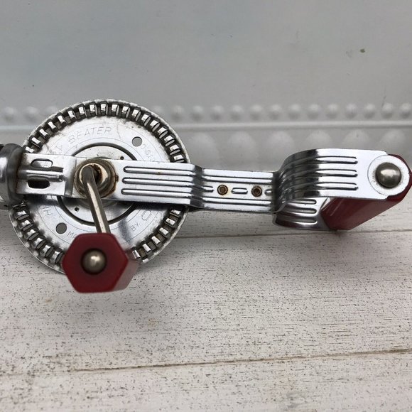 Antq 40s Ekco Red Bakelite Handle Hand Mixer Egg Beater Vtg Farmhouse Retro USA - Picture 10 of 11